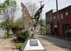 Музей Человека-Мотылька (The Mothman Museum) (Пойнт Плезант, Западная Виргиния, США)